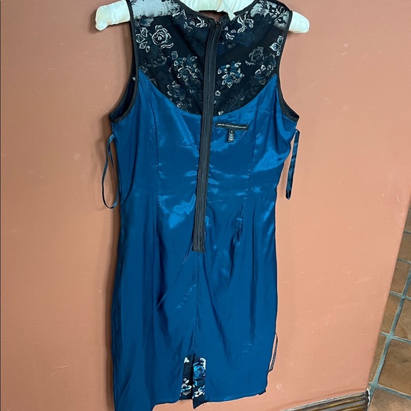 Brocade sleeveless sheath dress - Picture 8 of 13